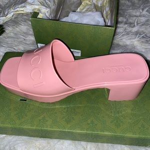 Gucci Pink Sandal Heel . Women’s size 8 brand new